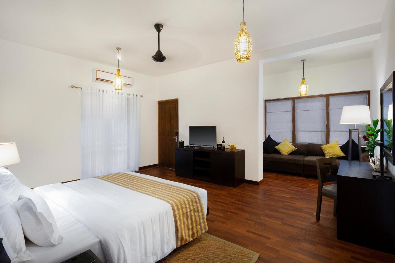 Ayana Sea Hotel Вадува Екстериор снимка