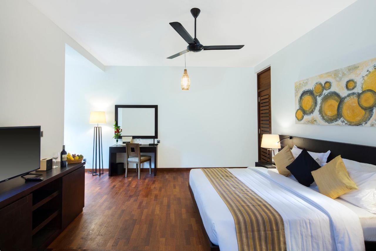 Ayana Sea Hotel Вадува Екстериор снимка